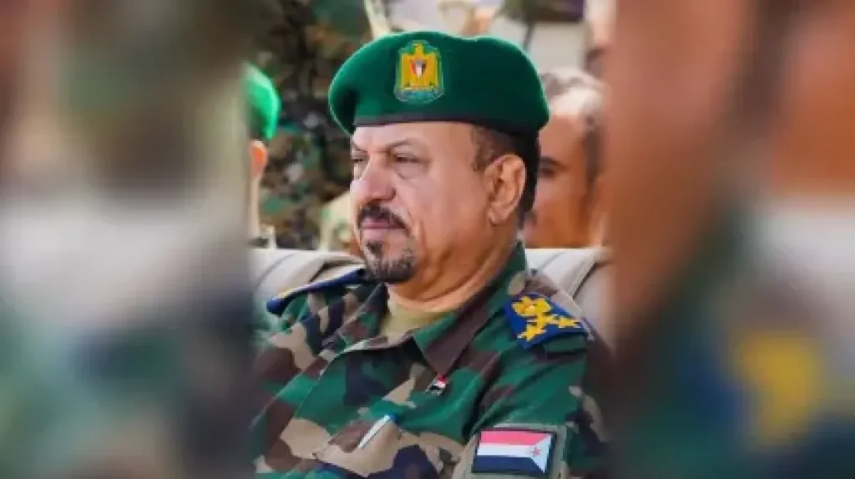 تسريبات تكشف عن استمرار شركة النفط في عدن في صرف مخصصات مالية لعضو بارز في الانتقالي المنحل فر خارج البلاد